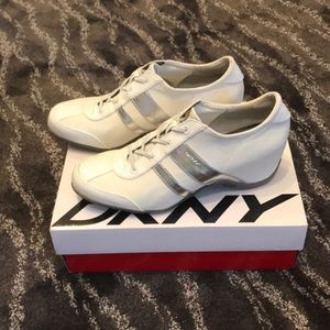 DKNY PAIGE ATHLETIC WEDGE WHITE SNEAKERS